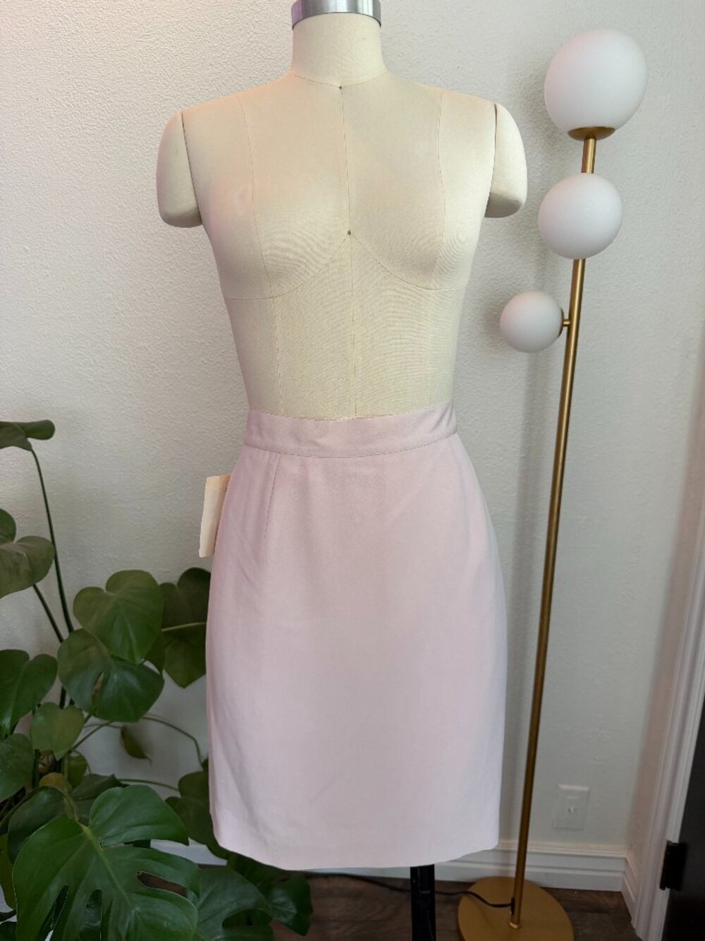 NWT VTG 90s 100% Silk Baby Pink Pencil Skirt Sz 14P Officecore Balletcore Prepp